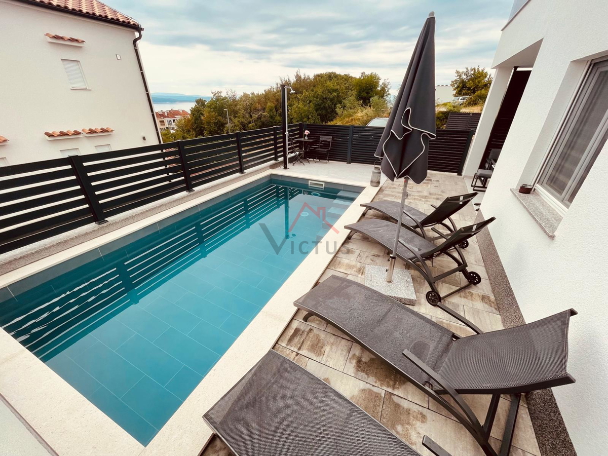 CRIKVENICA - 2S+DB, stanovanje s bazenom