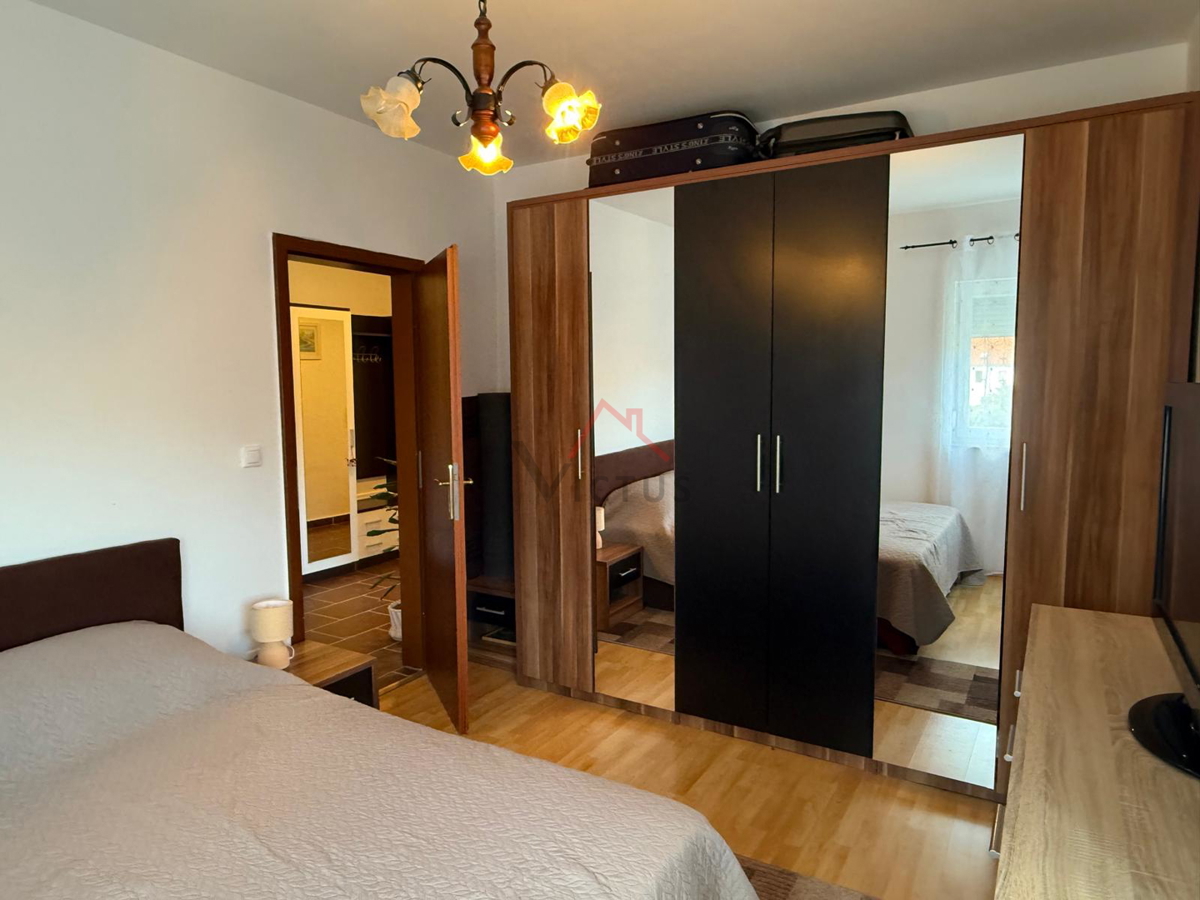 NOVI VINODOLSKI - stanovanje na zaželeni lokaciji