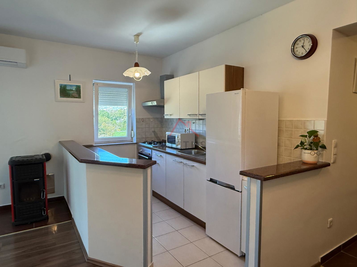 NOVI VINODOLSKI - stanovanje na zaželeni lokaciji