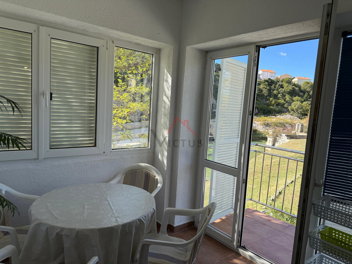 NOVI VINODOLSKI - stanovanje na zaželeni lokaciji