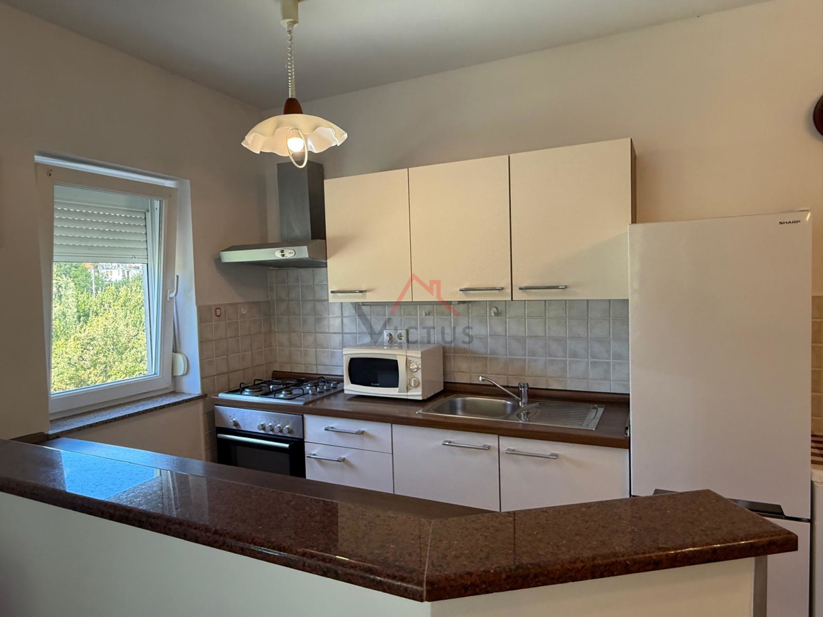 NOVI VINODOLSKI - stanovanje na zaželeni lokaciji