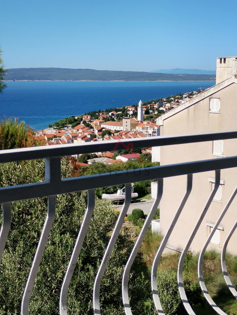 NOVI VINODOLSKI - 2S+DB, stanovanje na mirni lokaciji, 66 m2