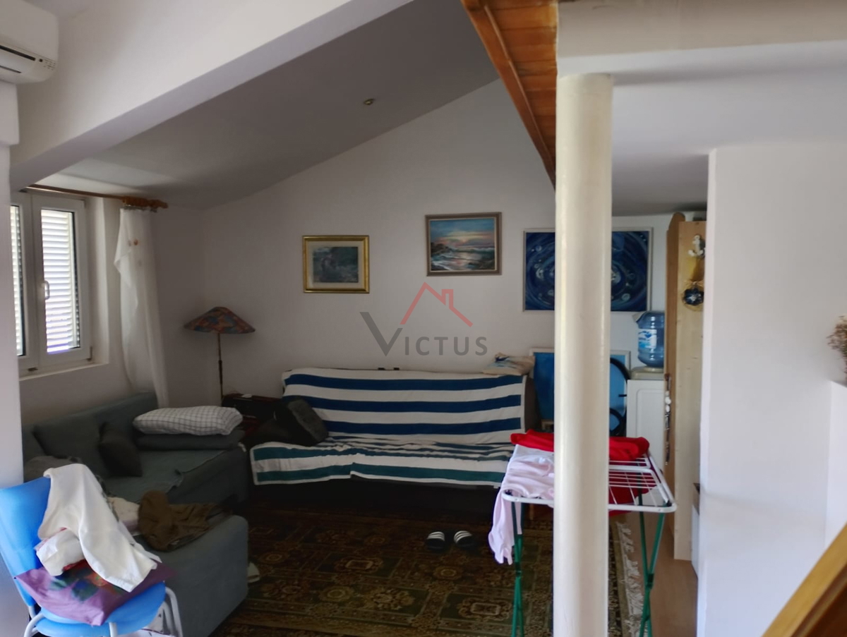 NOVI VINODOLSKI - 2S+DB, stanovanje na mirni lokaciji, 66 m2