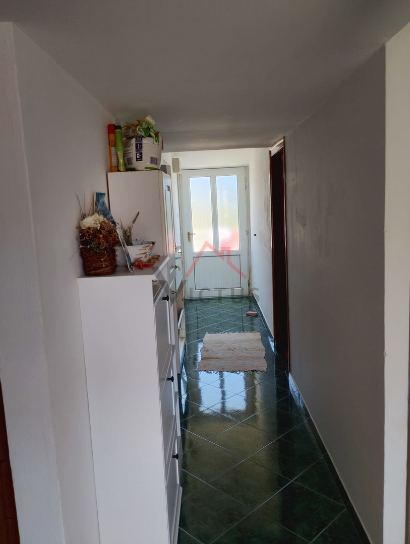 NOVI VINODOLSKI - 2S+DB, stanovanje na mirni lokaciji, 66 m2