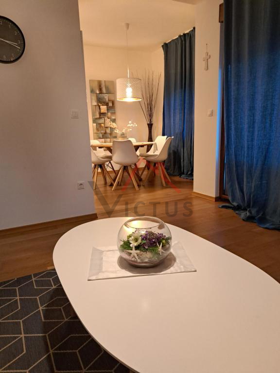 CRIKVENICA - 2S+DB, stanovanje v prvem nadstropju s teraso, 59 m2