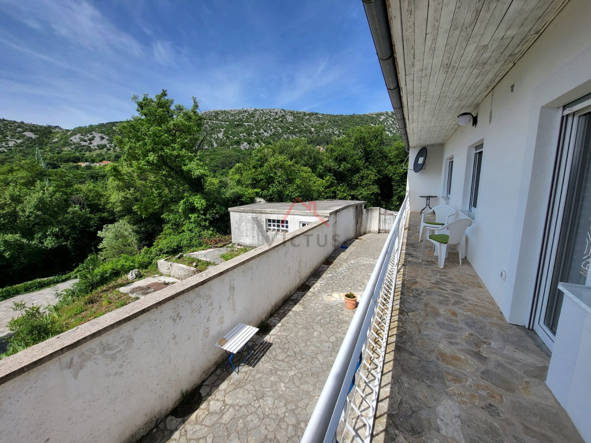 BRIBIR - Samostojna hiša z garažo