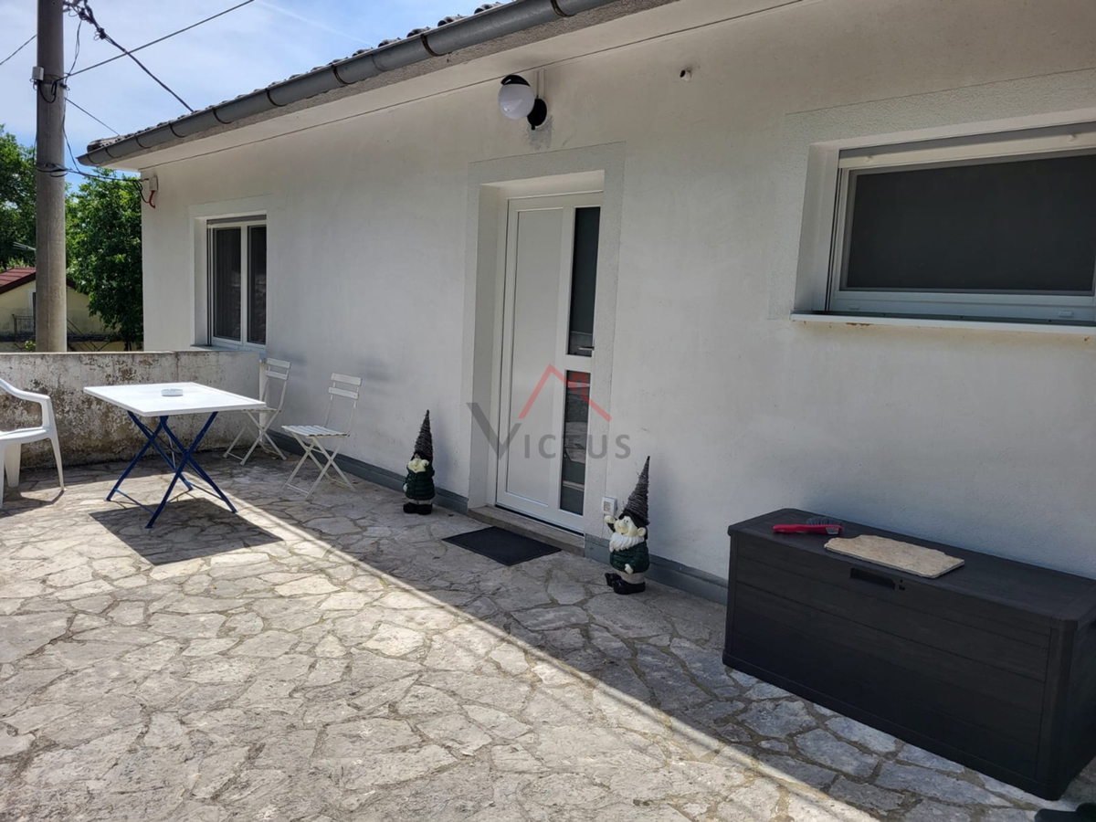 BRIBIR - Samostojna hiša z garažo