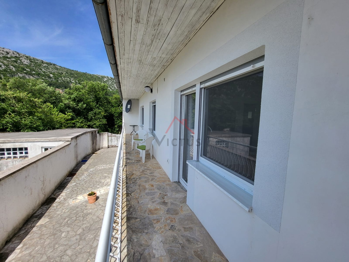 BRIBIR - Samostojna hiša z garažo