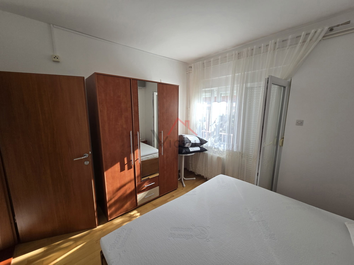 SELCE - Prostorno stanovanje, 150 m od morja