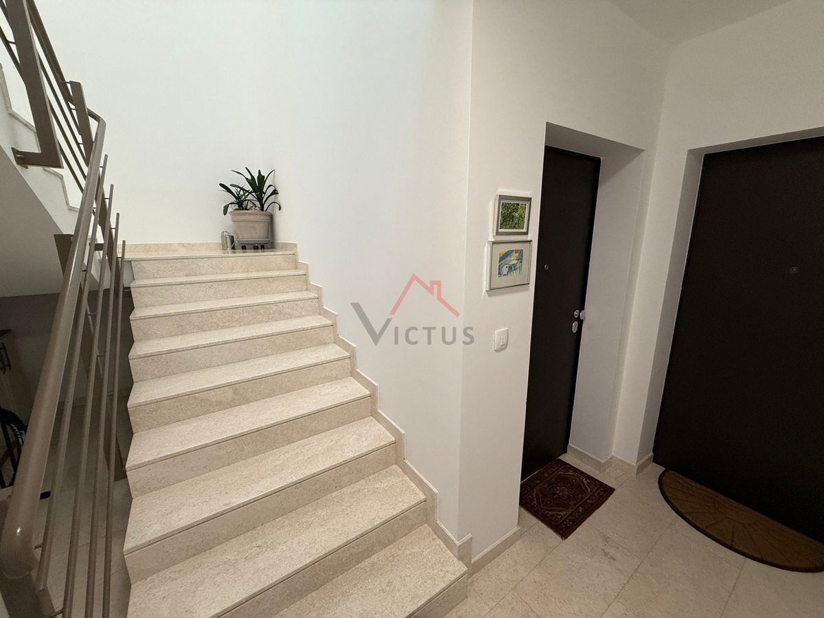 JADRANOVO - 2S+DB, stanovanje z vrtom in parkirnim mestom