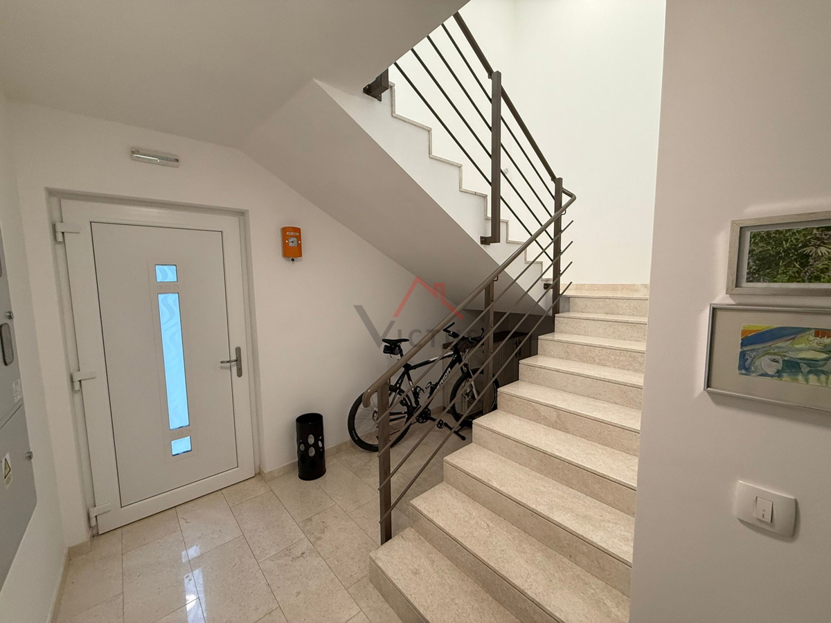 JADRANOVO - 2S+DB, stanovanje z vrtom in parkirnim mestom