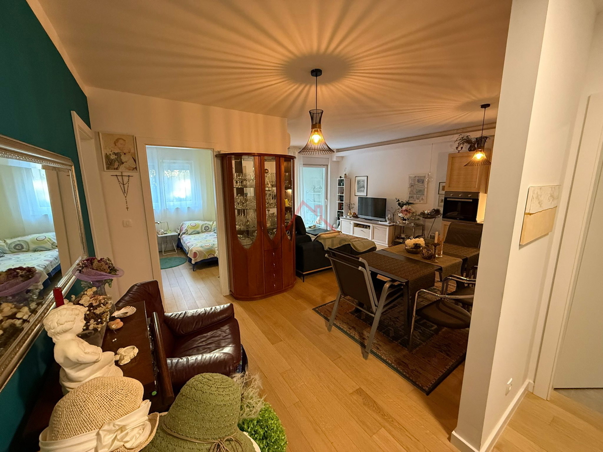 JADRANOVO - 2S+DB, stanovanje z vrtom in parkirnim mestom