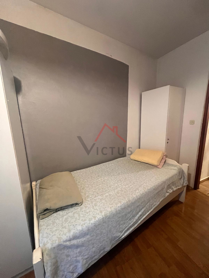 CRIKVENICA - Stanovanje v središču z balkonom in parkirnim mestom, 38 m2