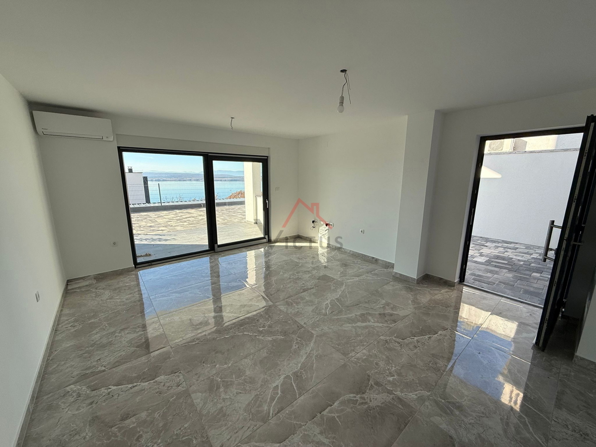 DRAMALJ, dvoetažno stanovanje v novogradnji