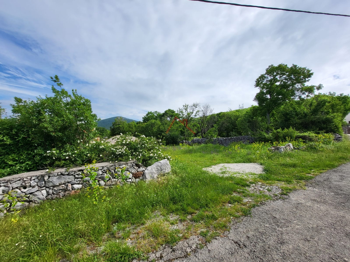 JAKOV POLJE - Gradbeno zemljišče s projektom, 838 m2
