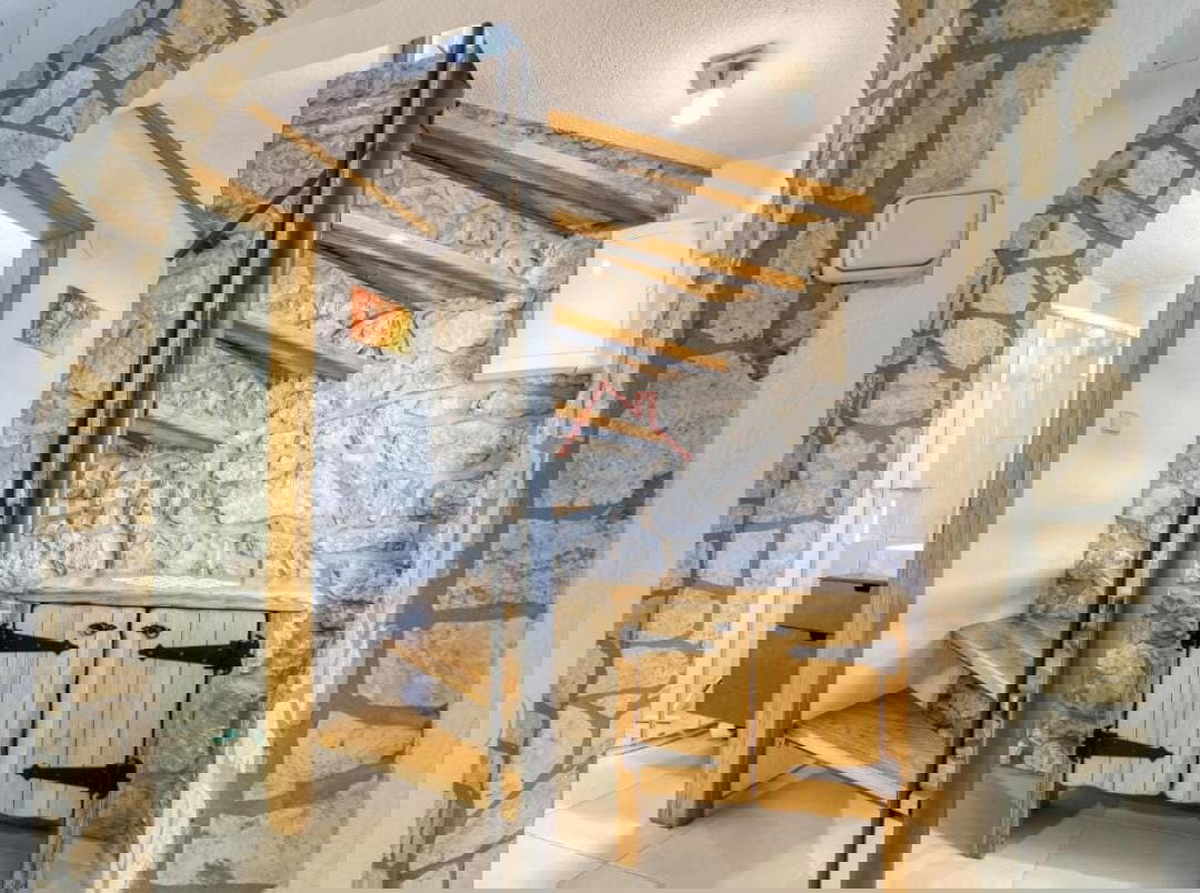 CRIKVENICA - Kamnita hiša s panoramskim razgledom na morje