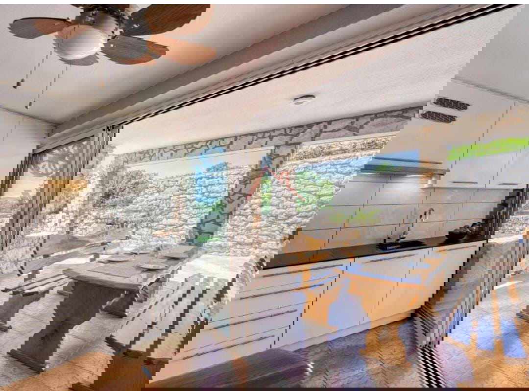 CRIKVENICA - Kamnita hiša s panoramskim razgledom na morje