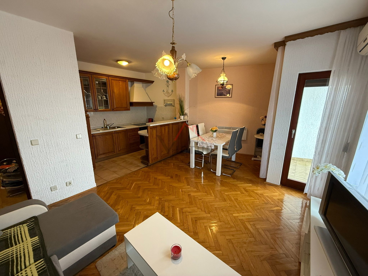 CRIKVENICA - 1S+DB, stanovanje z razgledom na morje, 50 m2