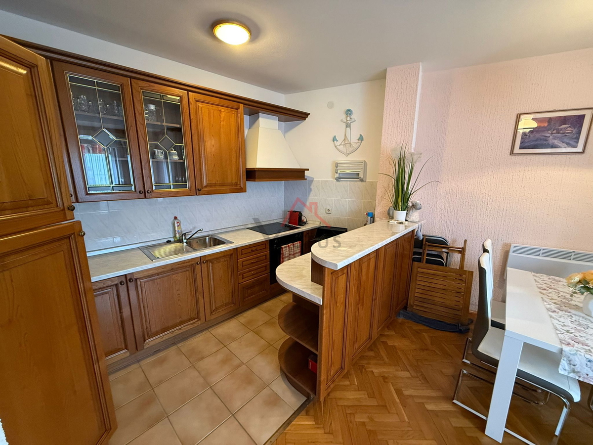 CRIKVENICA - 1S+DB, stanovanje z razgledom na morje, 50 m2