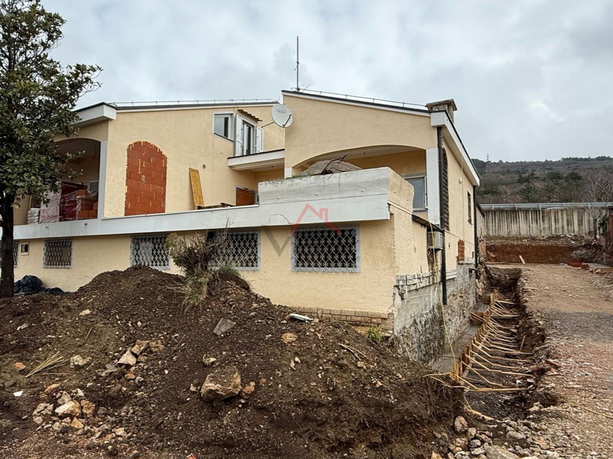 CRIKVENICA - 2S+DB, stan s teraso, 68 m2