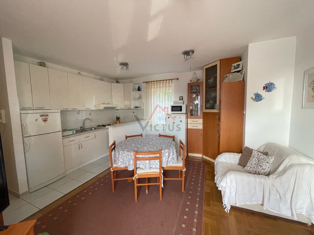 CRIKVENICA - 2S+DB, stanovanje z ložo, 56 m2