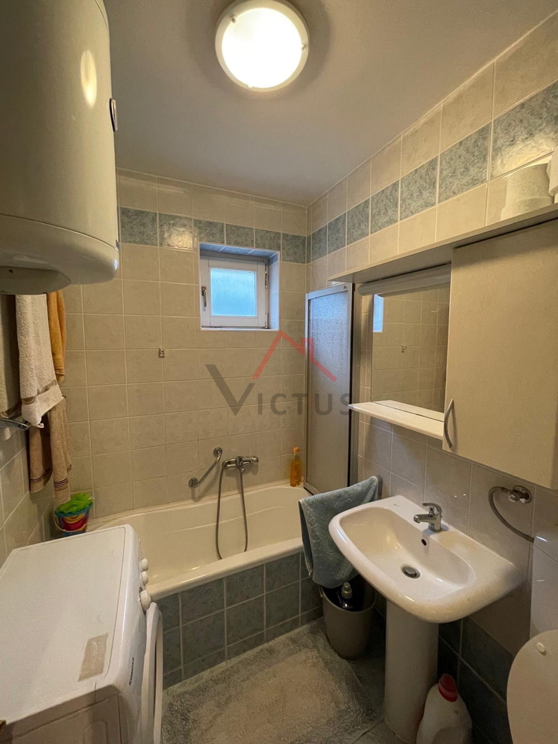CRIKVENICA - 2S+DB, stanovanje z ložo, 56 m2