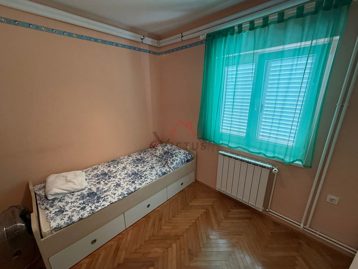 CRIKVENICA - Samostojna hiša, 50 m od morja