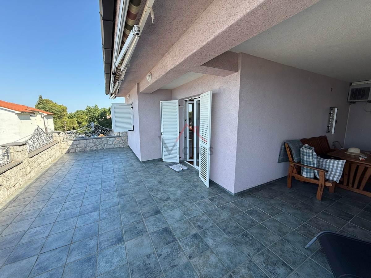 CRIKVENICA - Samostojna hiša, 50 m od morja