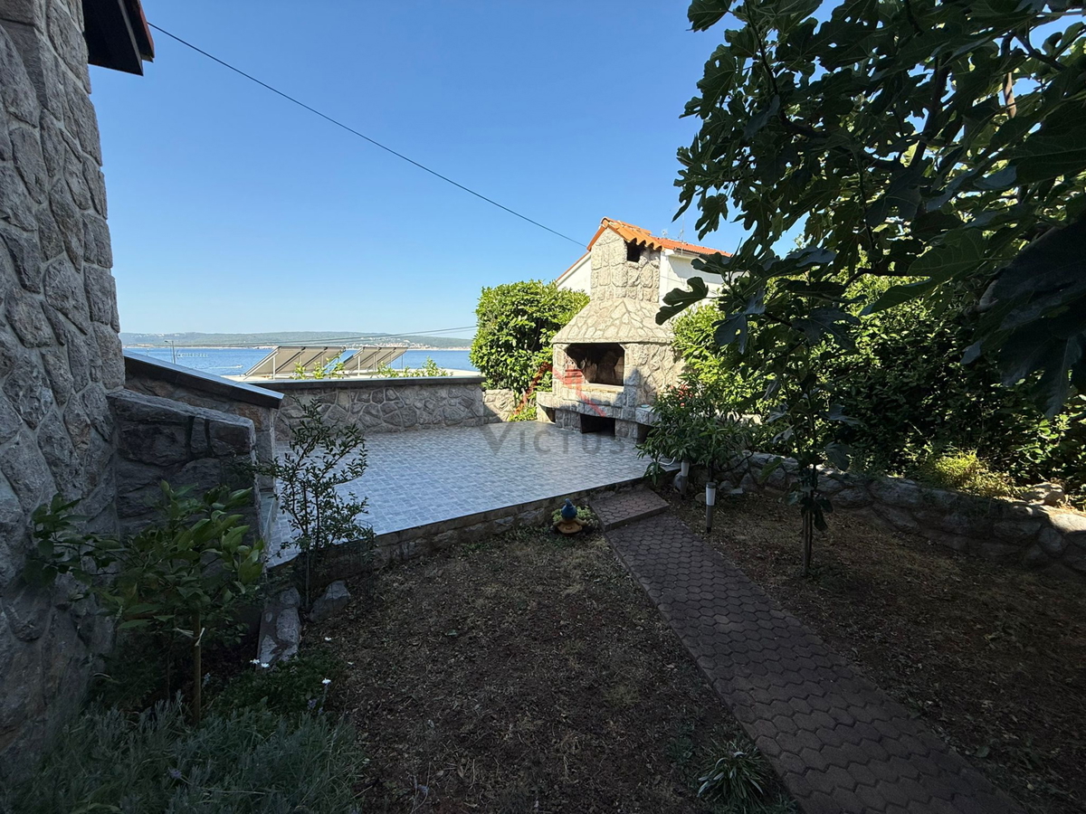 CRIKVENICA - Samostojna hiša, 50 m od morja