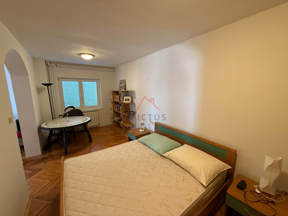 CRIKVENICA - Samostojna hiša, 50 m od morja