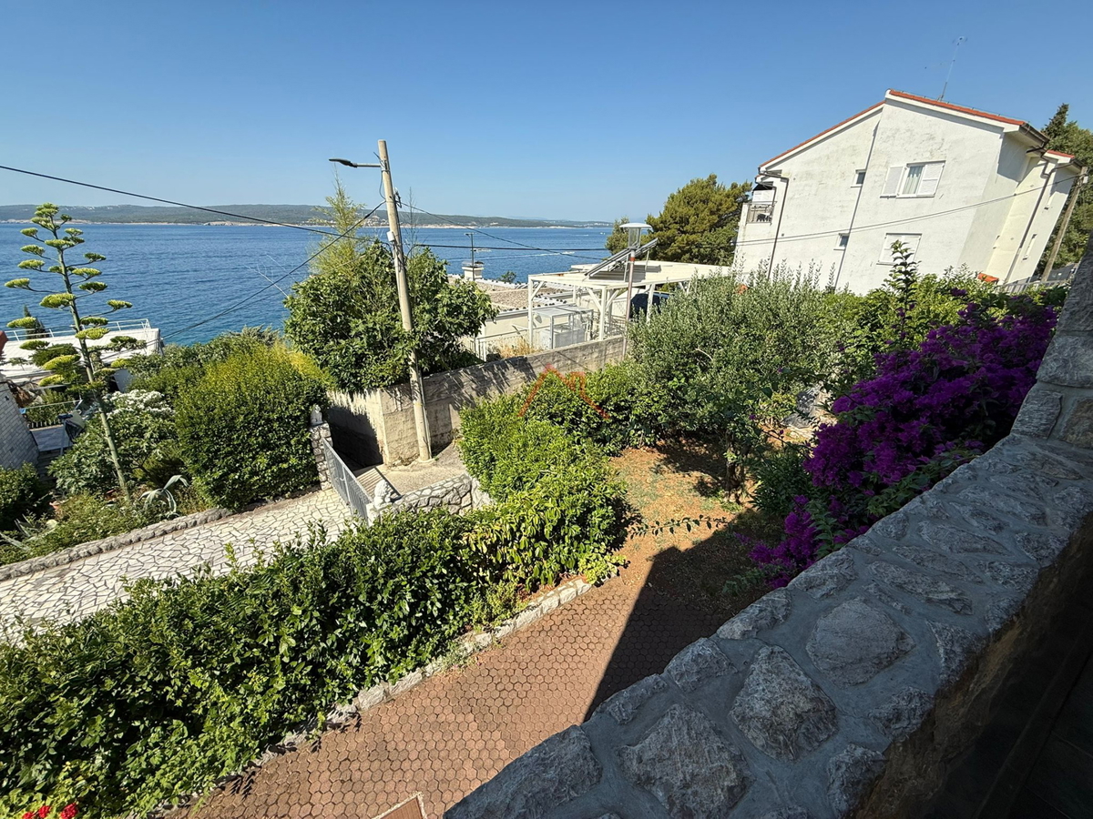 CRIKVENICA - Samostojna hiša, 50 m od morja