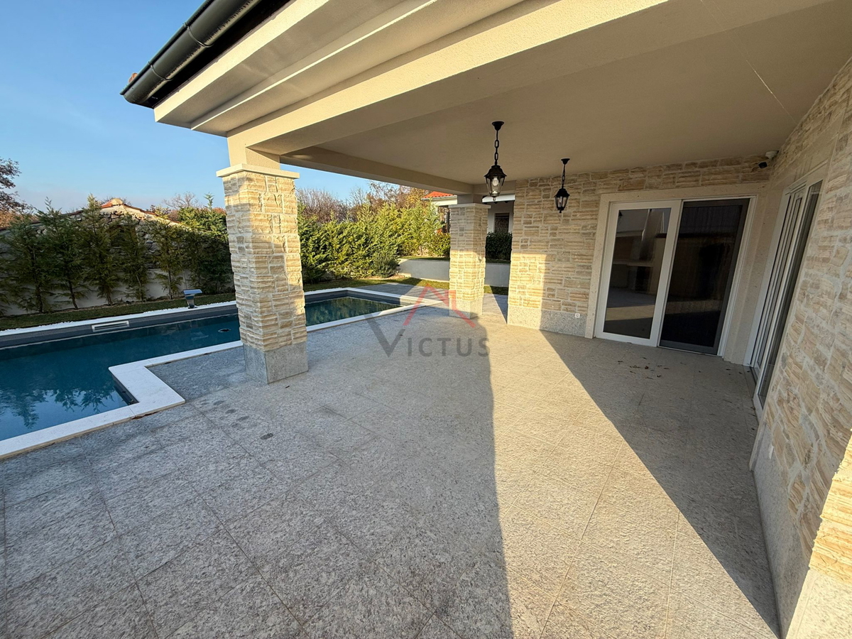 GARICA - Vila z bazenom in wellnessom