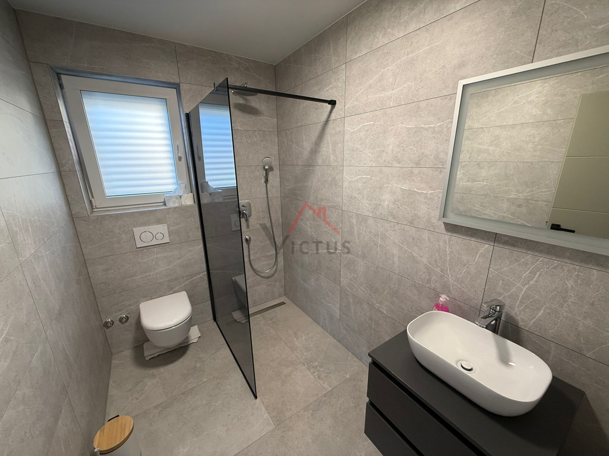 GARICA - Vila z bazenom in wellnessom