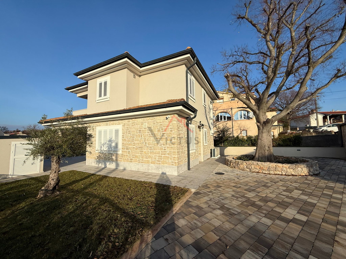 GARICA - Vila z bazenom in wellnessom