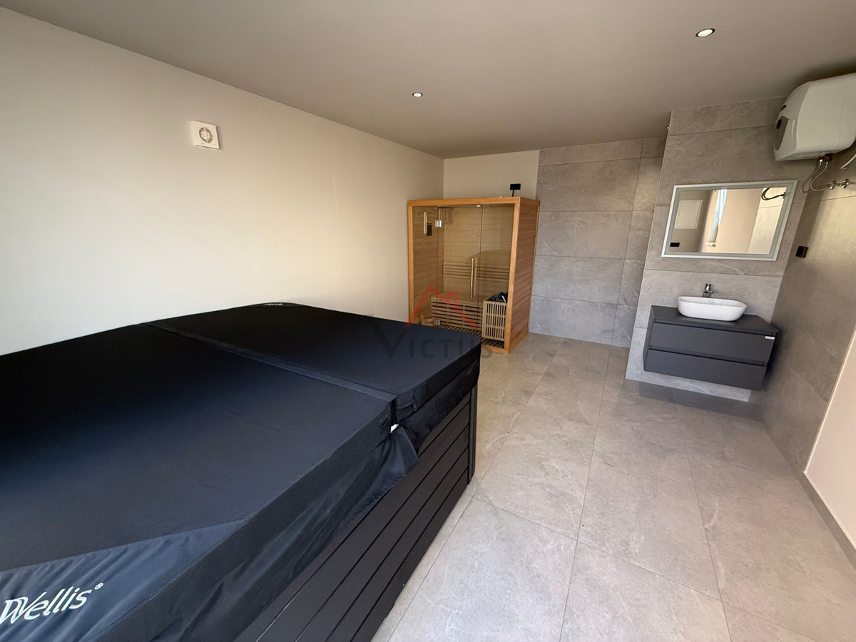 GARICA - Vila z bazenom in wellnessom