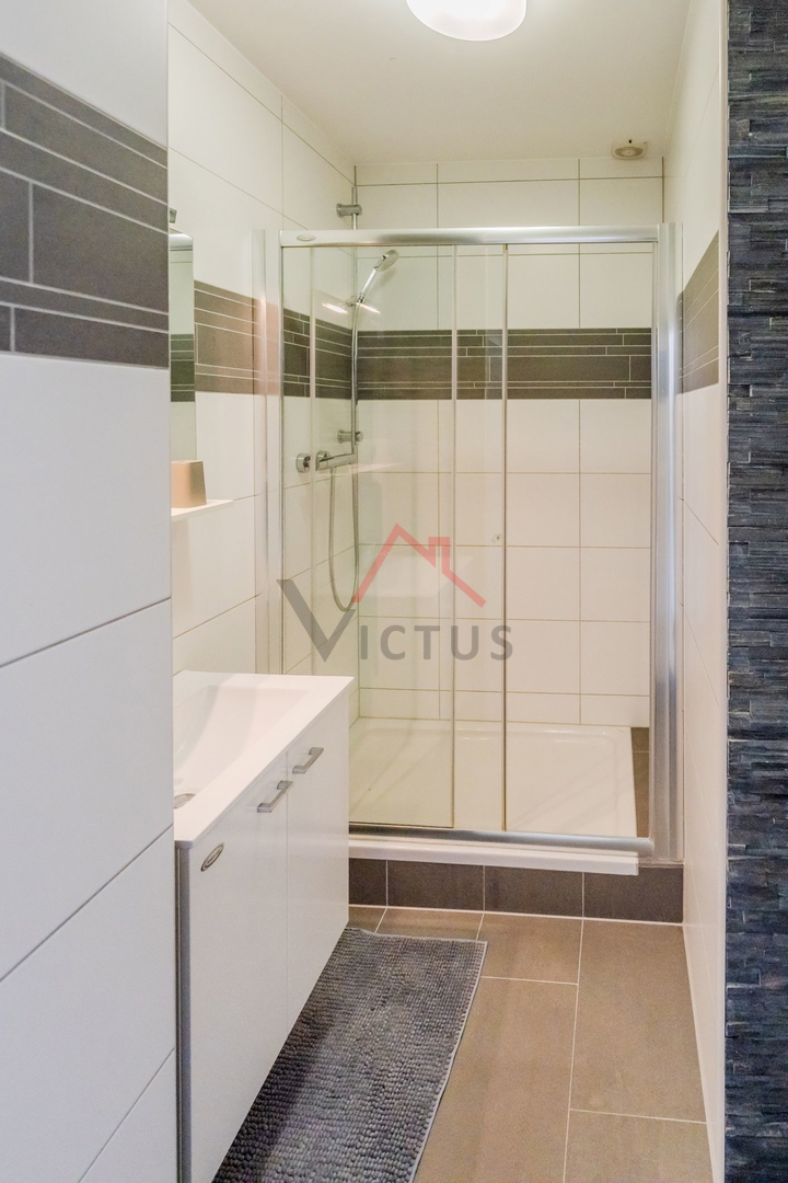 CRIKVENICA - Hiša s 4 stanovanji in bazenom