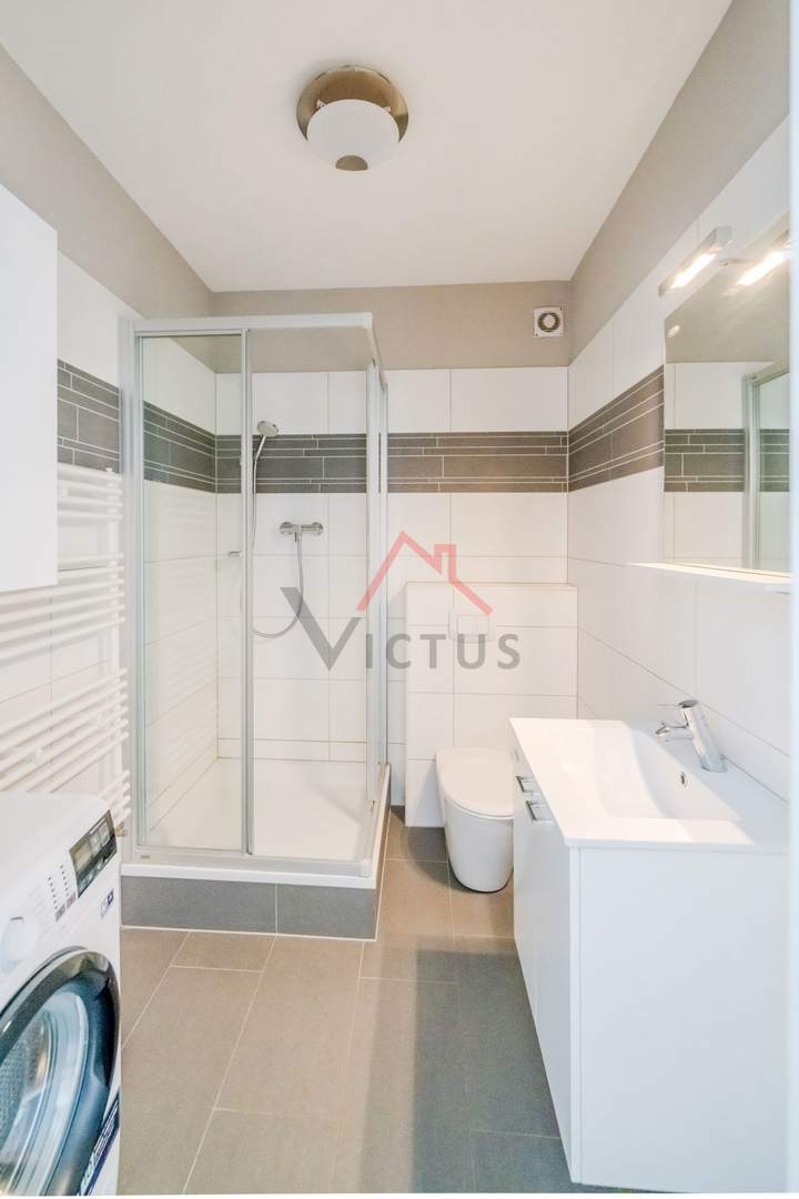 CRIKVENICA - Hiša s 4 stanovanji in bazenom