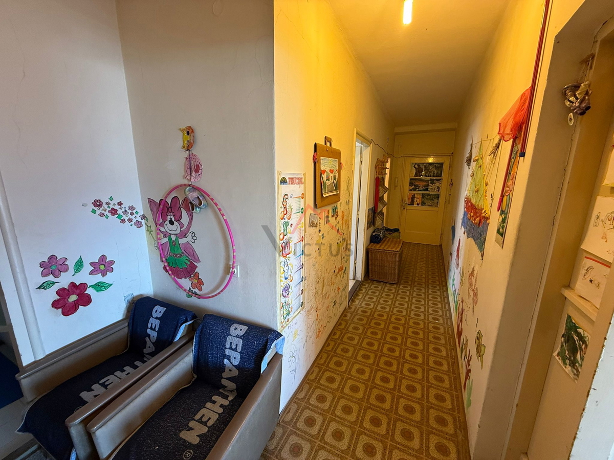 NOVI VINODOLSKI - Prostorno stanovanje v središču mesta, 80 m2