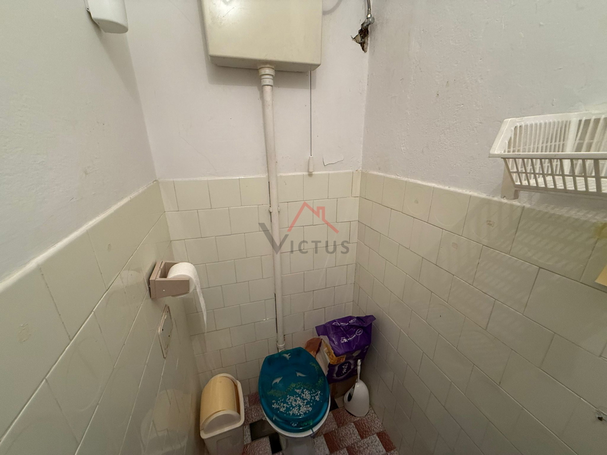 NOVI VINODOLSKI - Prostorno stanovanje v središču mesta, 80 m2