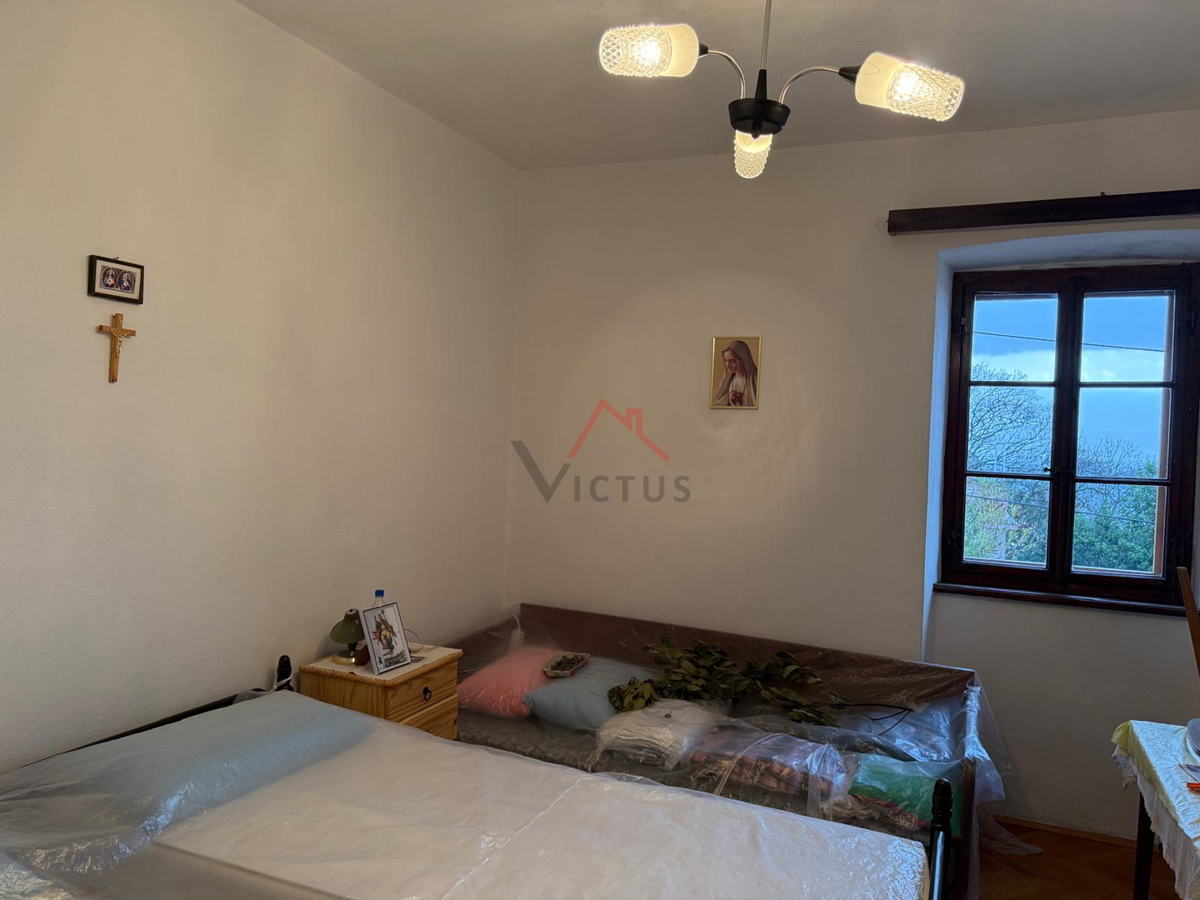 CRIKVENICA - Prostorna hiša v bližini morja in centra