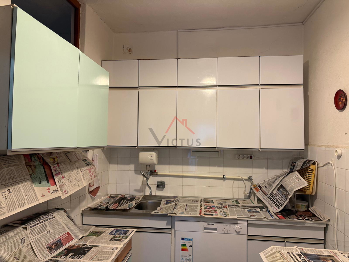 CRIKVENICA - Prostorna hiša v bližini morja in centra