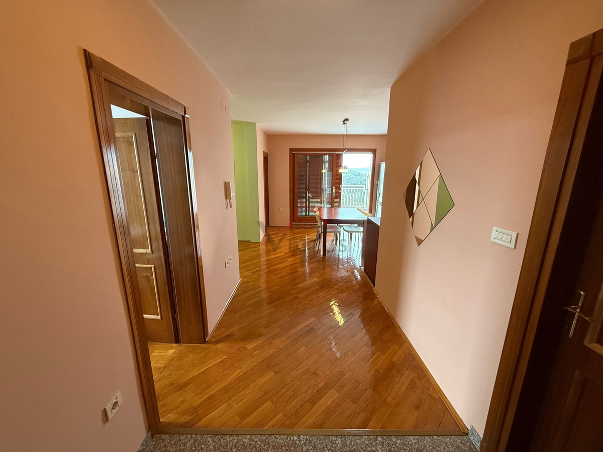 JADRANOVO - 2S+DB, Prostorno stanovanje blizu morja, 59 m2