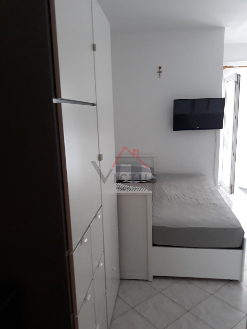 DRAMALJ - Garsonjera z razgledom na morje in parkirnim mestom, 34 m2