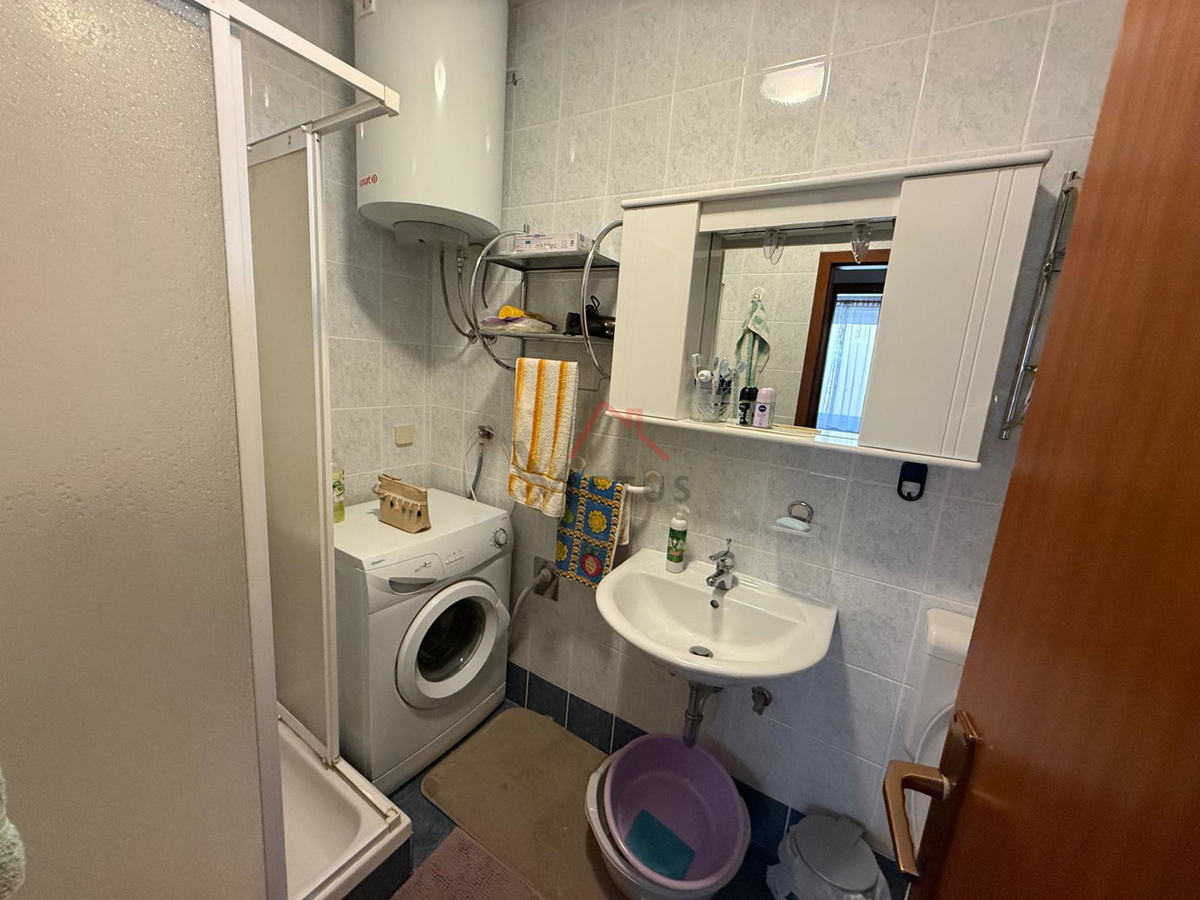 CRIKVENICA - 1S+DB, stanovanje 250 m od morja, 49 m2