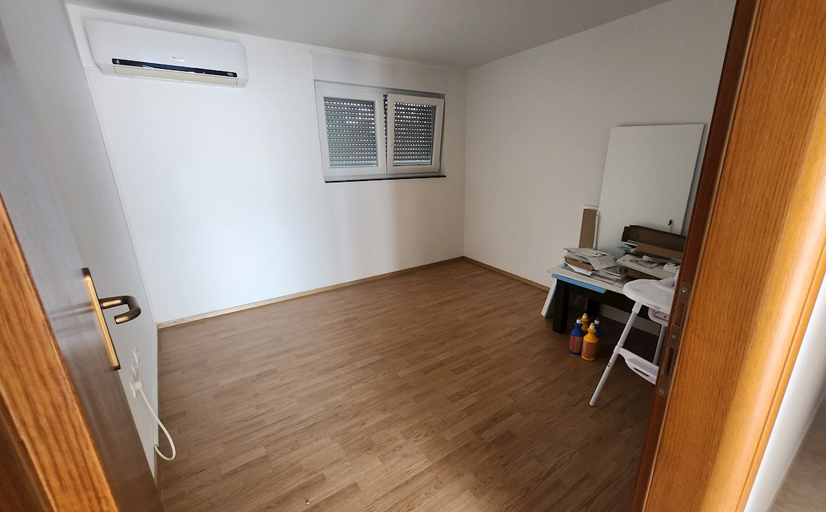 Prodamo apartma 85m²-Ičići