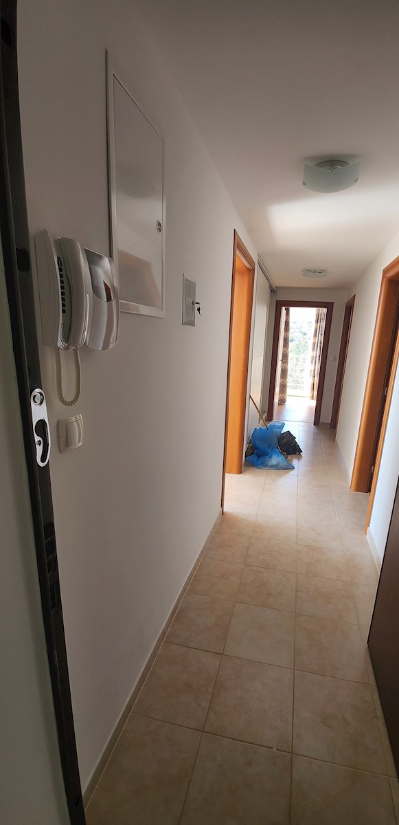 Prodamo apartma 85m²-Ičići