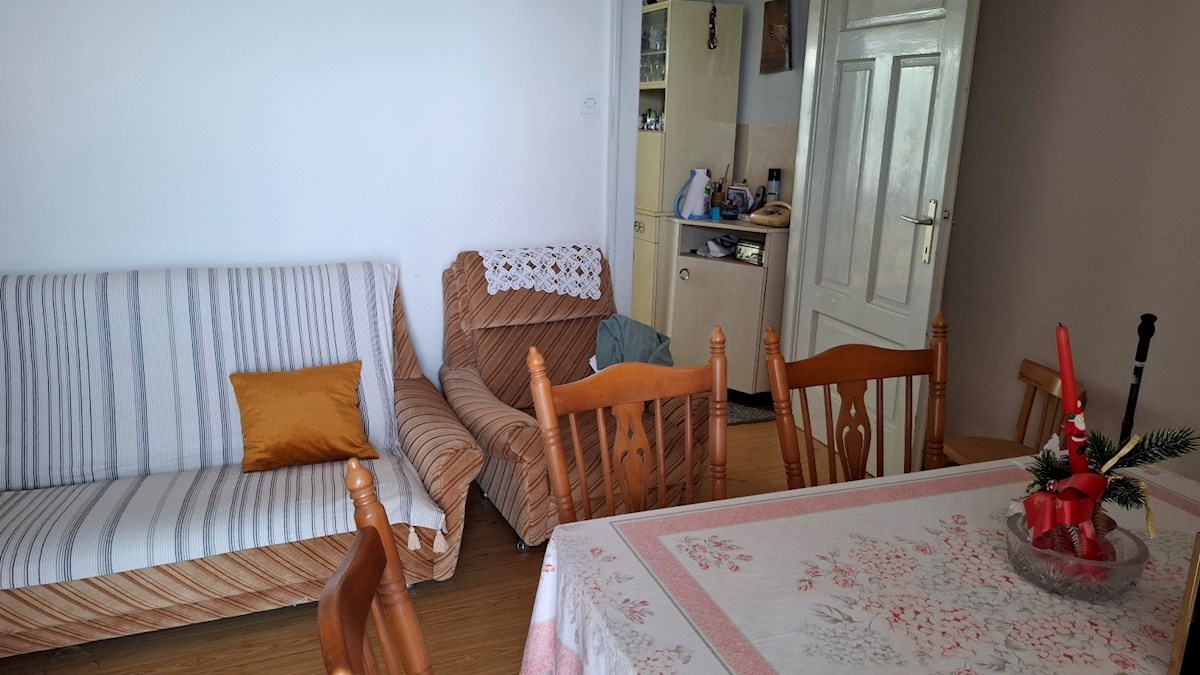 KAMNITA HIŠA SAMO 400M OD MORJA, ODPRT POGLED NA MORJE