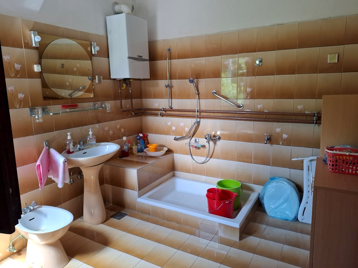 Zelo dober potencial, naložba in lokacija