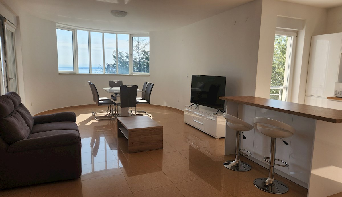 Prodamo apartma 110m²-Ičići