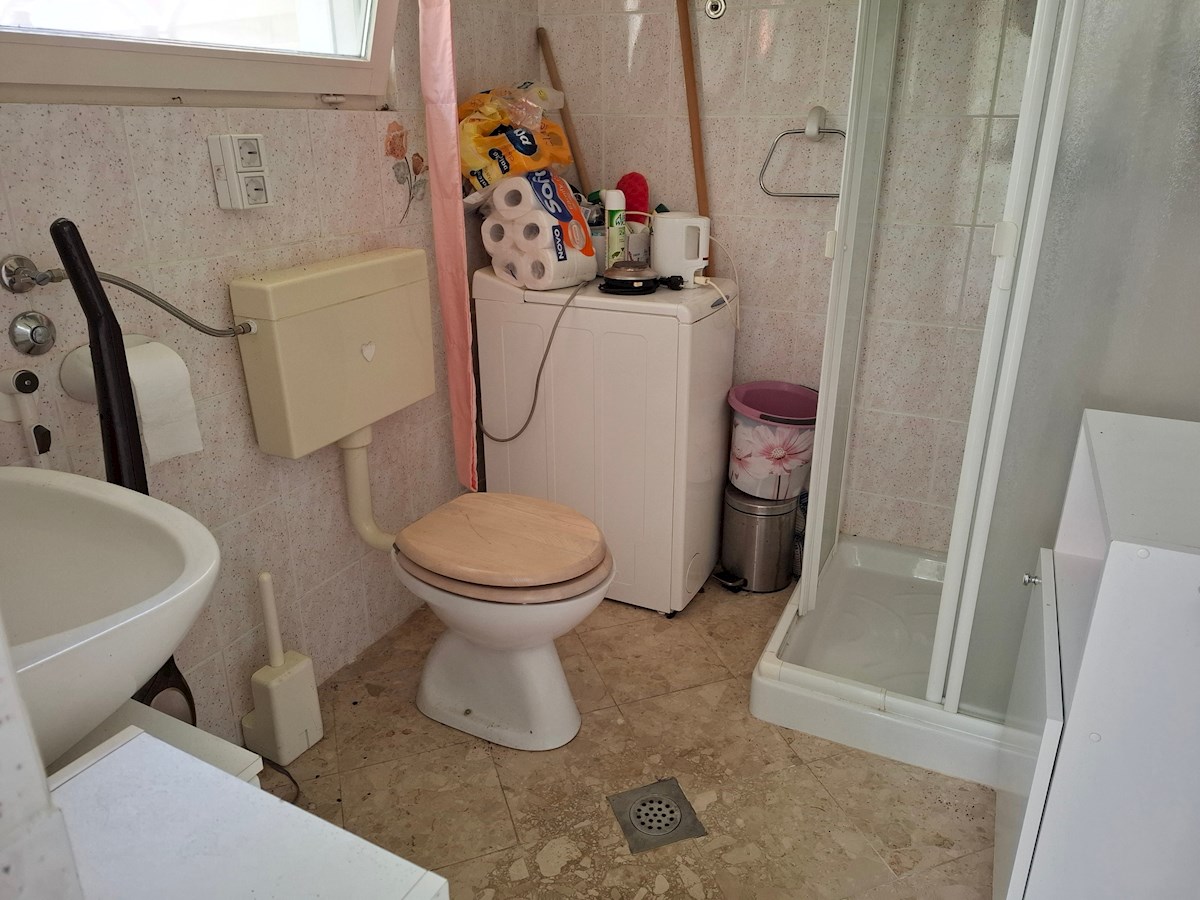 HOJA DO MORJA PRIBLIŽNO 250M, APARTMA + VRTNA HIŠA